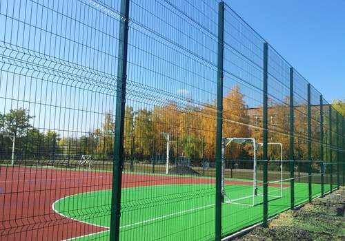 3Д забор для футбольной площадки в Ревде